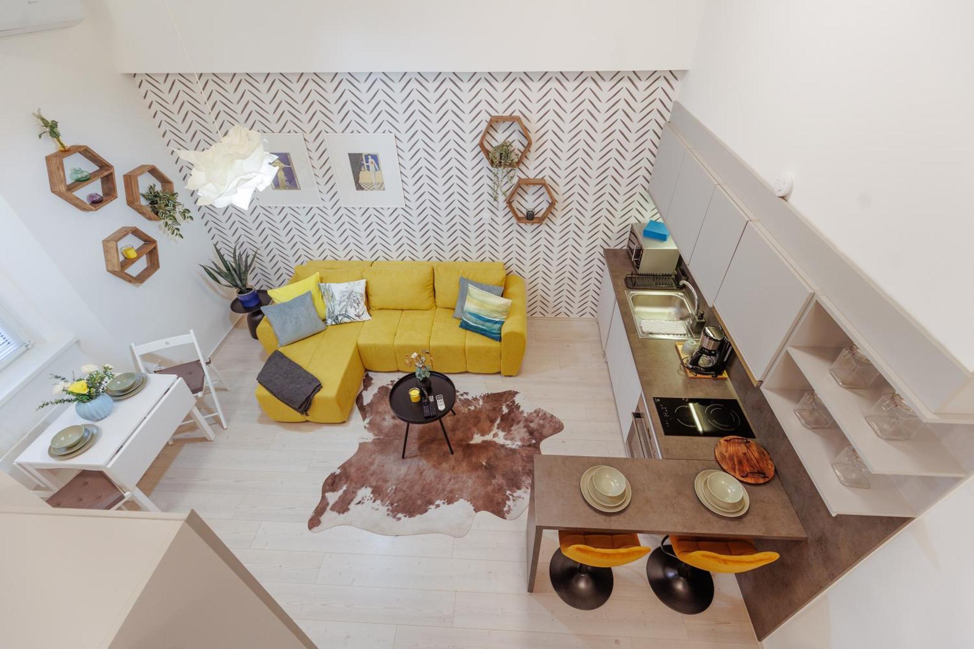 Moonlight Apartment *